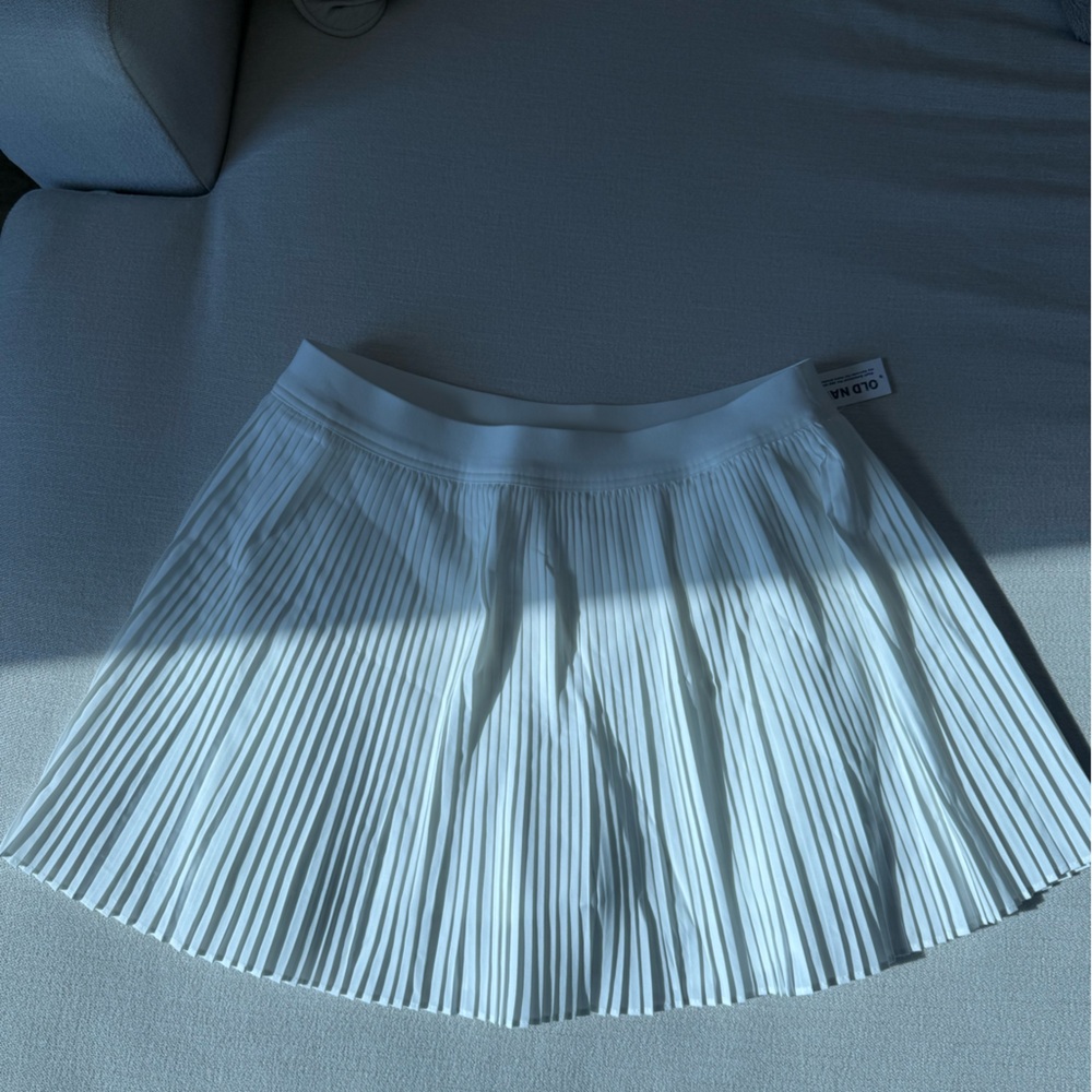 Old Navy White Pleated Skater Skirt